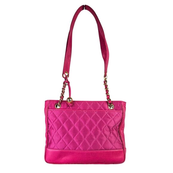 CHANEL Matelasse Shoulder Bag Bright Pink Lambskin CC Leather & Satin Quilted - Picture 1 of 16